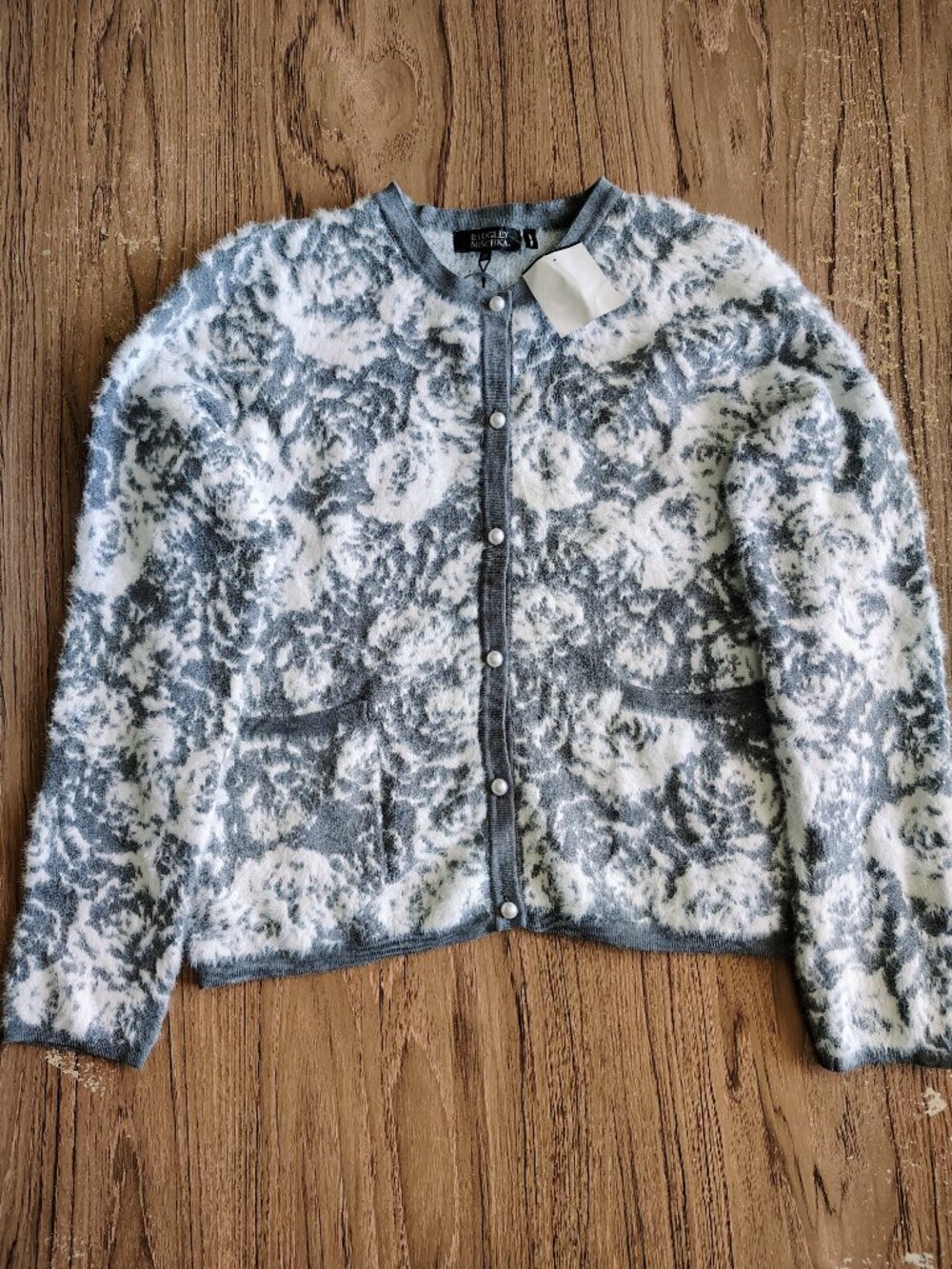 NWT! Badgley Mischka Cardigan Sz M